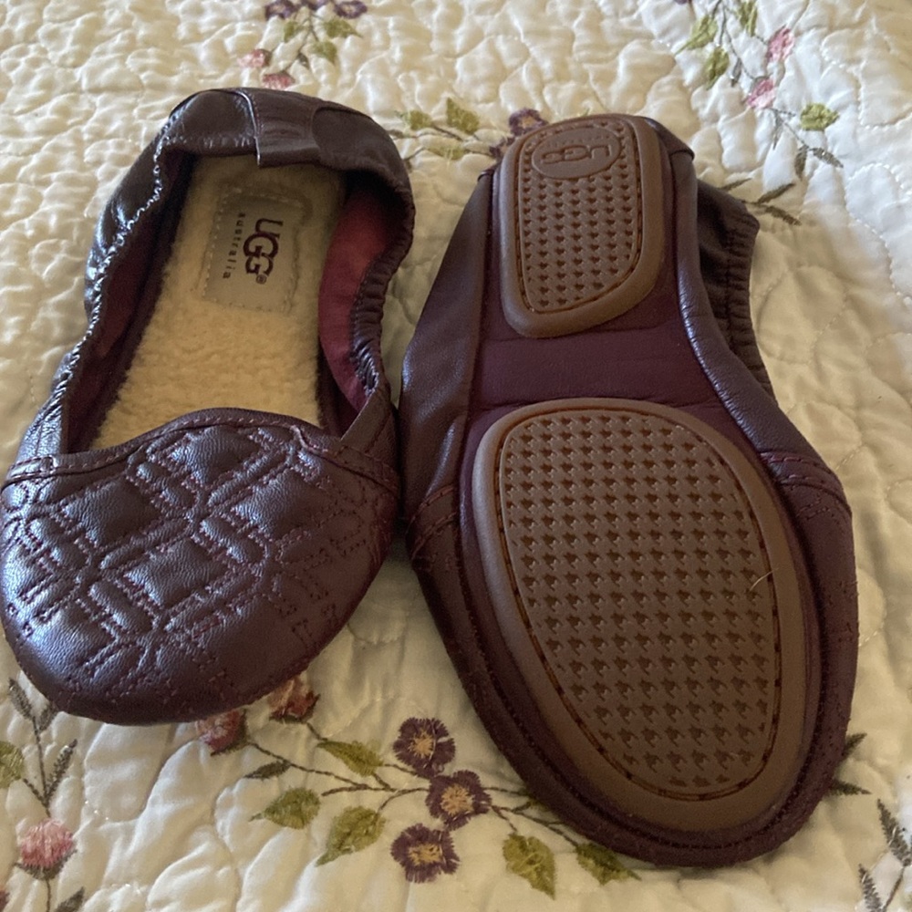 Ugg sleeper🍄 - Picture 2 of 4